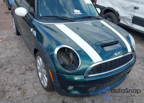 2010 Mini Cooper S from USA, damaged, VIN WMWMF7C5XATX42841